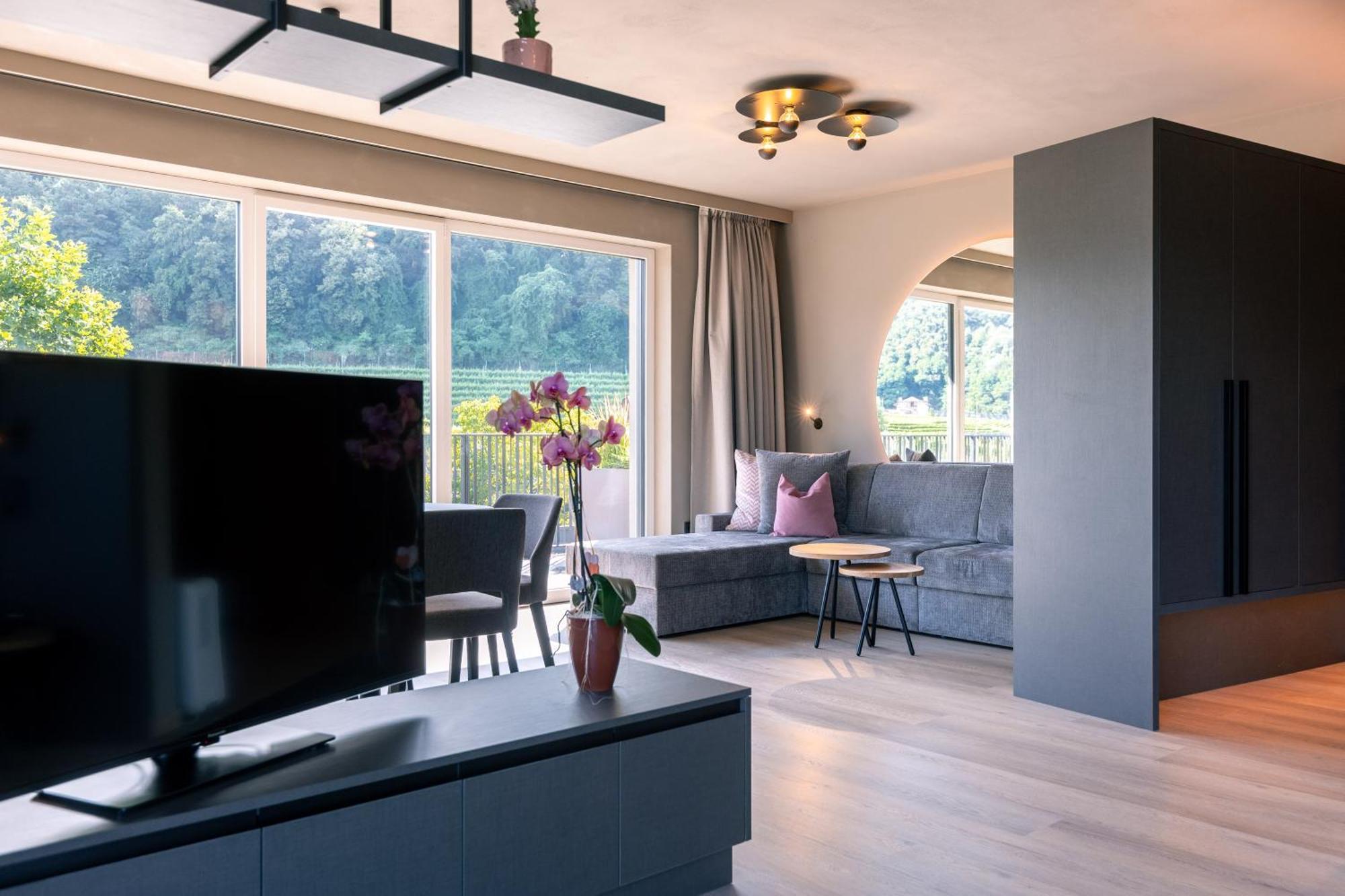 Belia Lofts - Adults Only - Apartments Eppan an der Weinstraße Exteriör bild