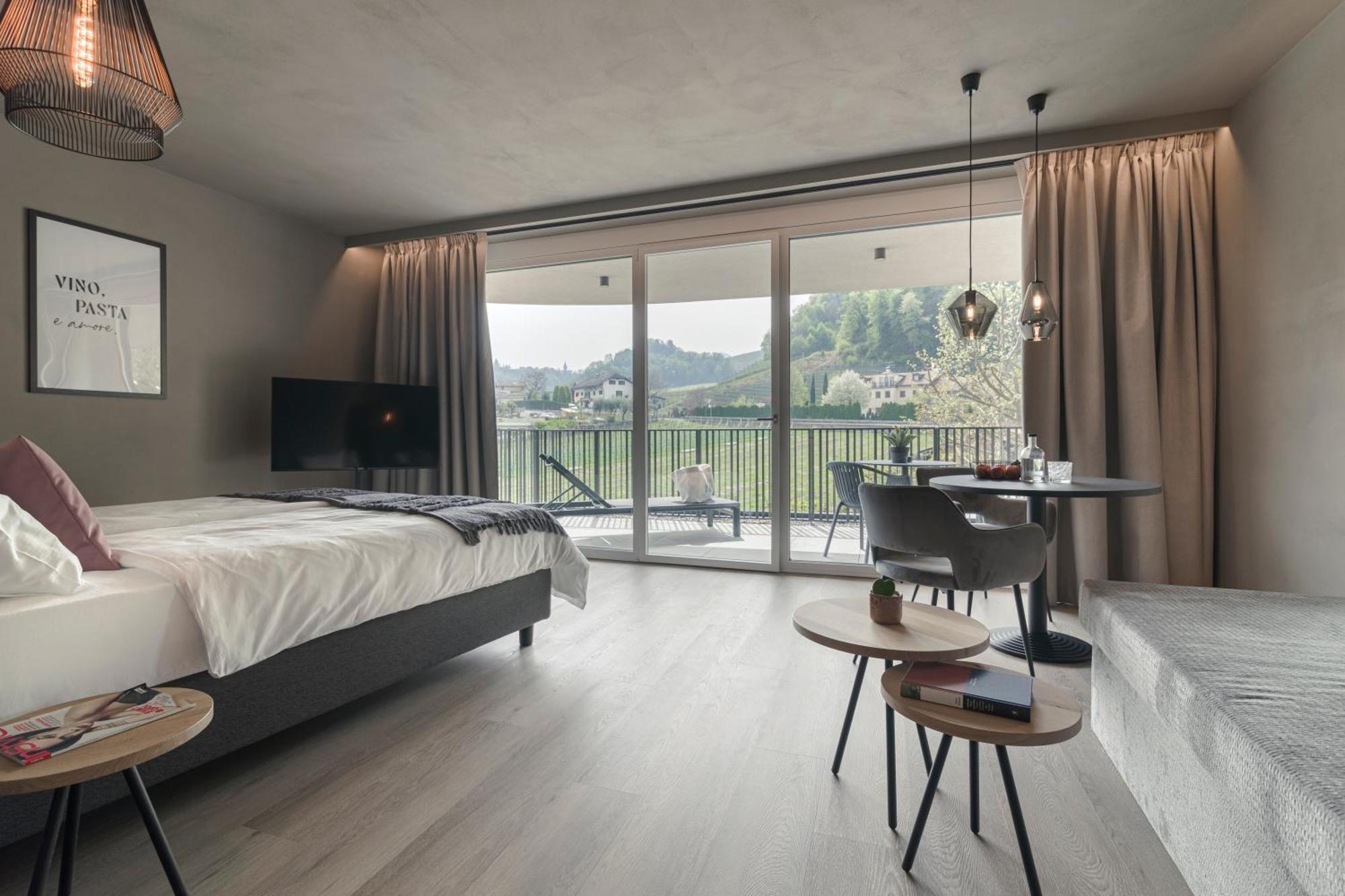 Belia Lofts - Adults Only - Apartments Eppan an der Weinstraße Exteriör bild
